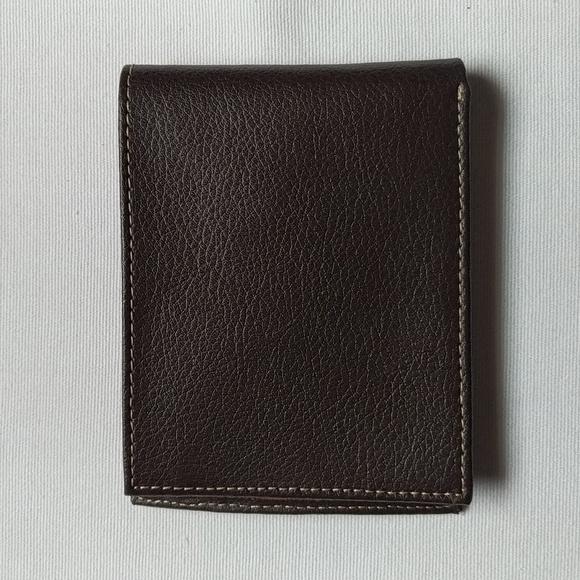Perry Ellis Brown Pebbled Folding Wallet. - Picture 2 of 8